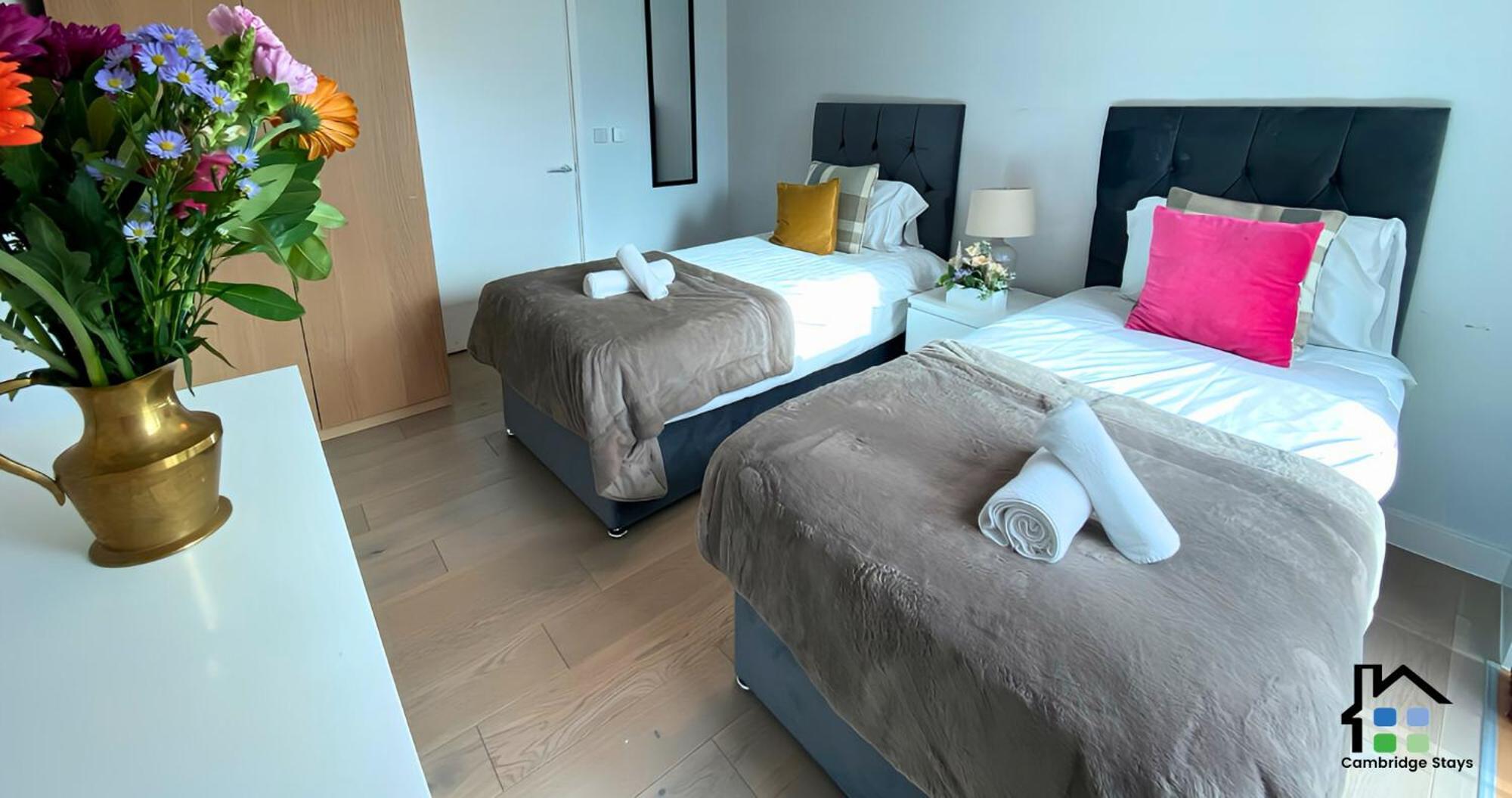 Cambridge Stays - Apartment At Addenbrooke Hospital And Bio Campus - Free Private Parking Екстериор снимка