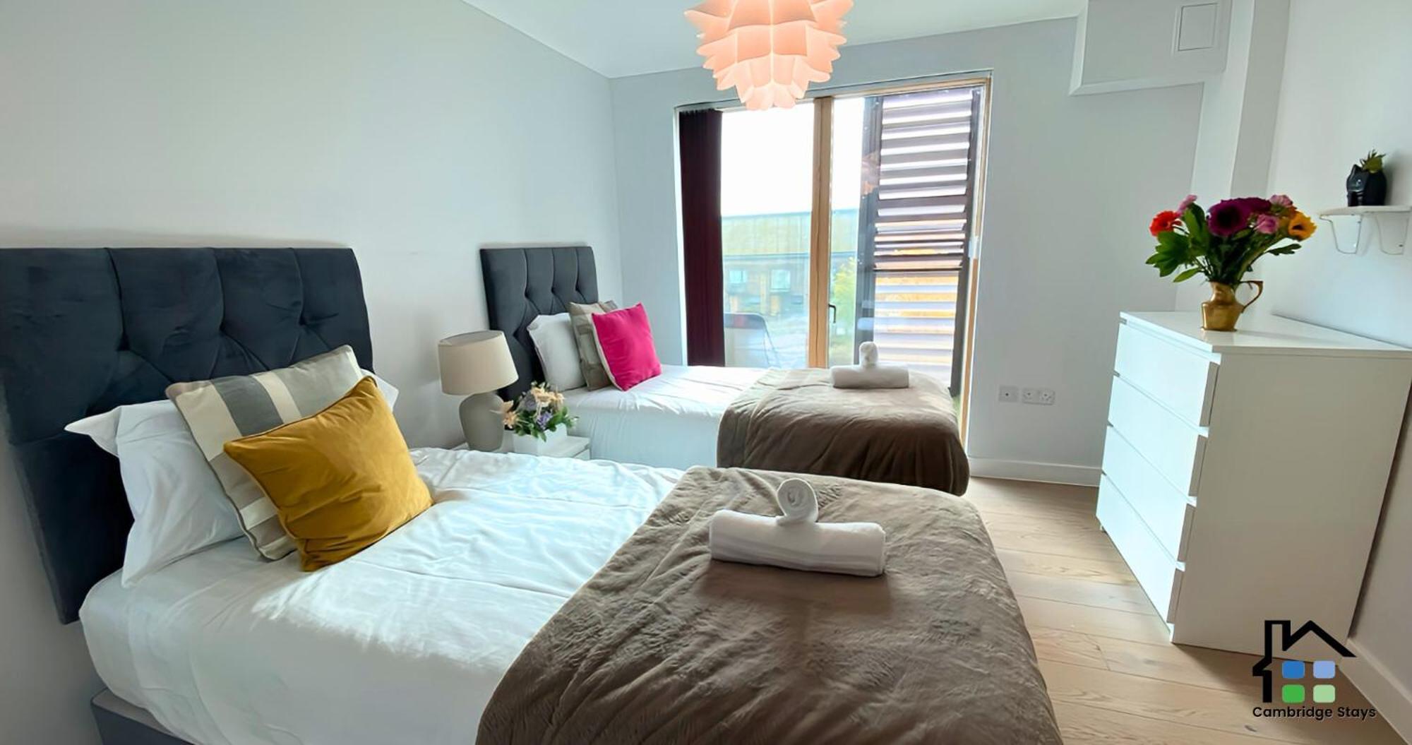 Cambridge Stays - Apartment At Addenbrooke Hospital And Bio Campus - Free Private Parking Екстериор снимка