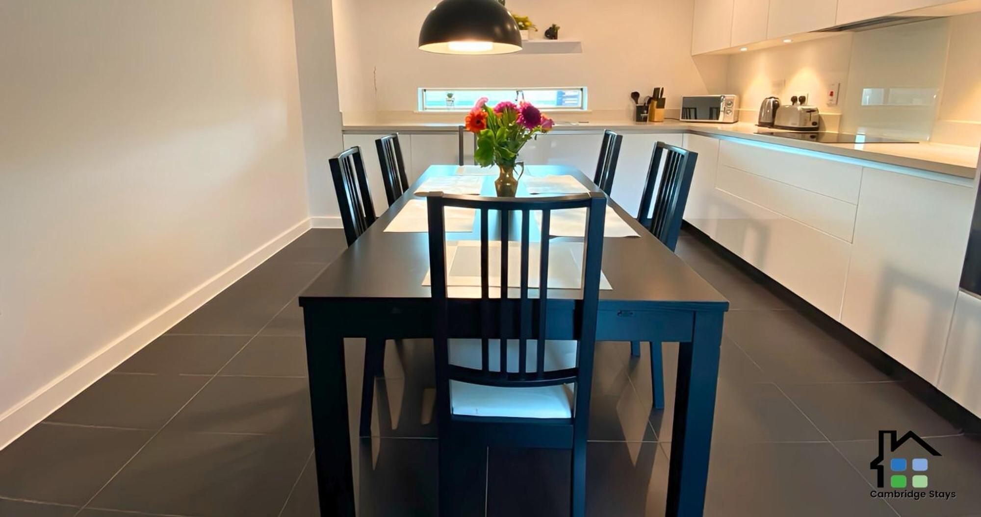 Cambridge Stays - Apartment At Addenbrooke Hospital And Bio Campus - Free Private Parking Екстериор снимка